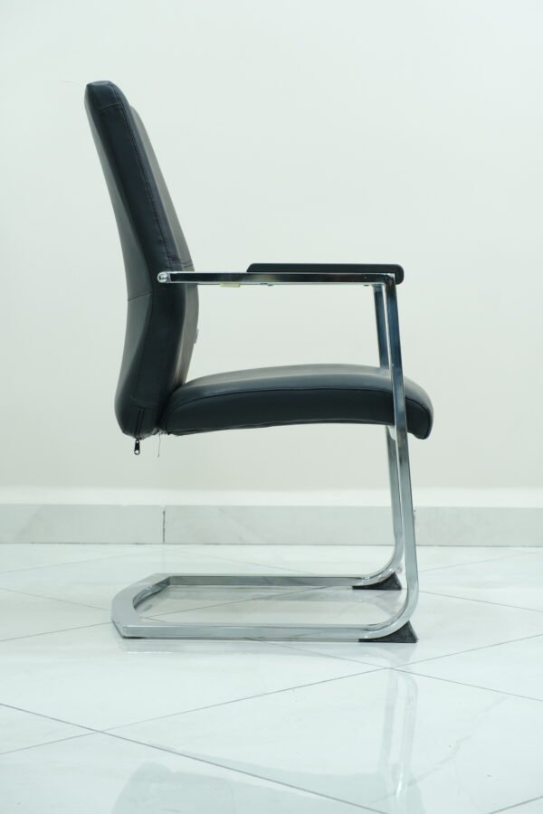 Chaise 132C