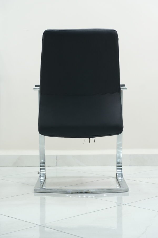 Chaise 132C