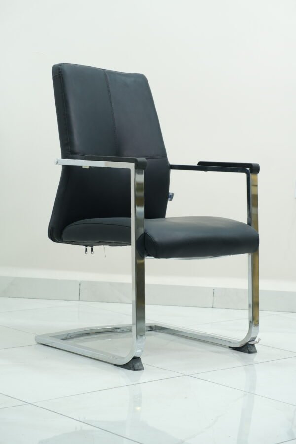 Chaise 132C